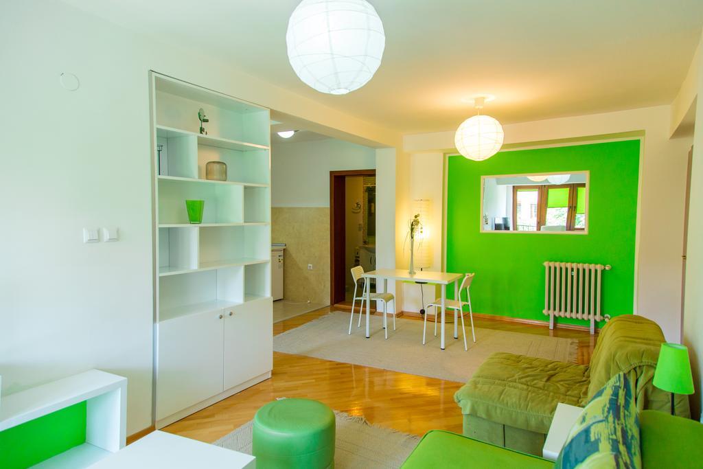 Hotel Pine Skopje Eksteriør billede