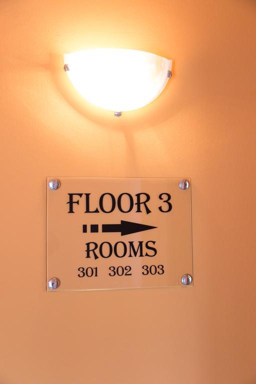 Hotel Pine Skopje Eksteriør billede