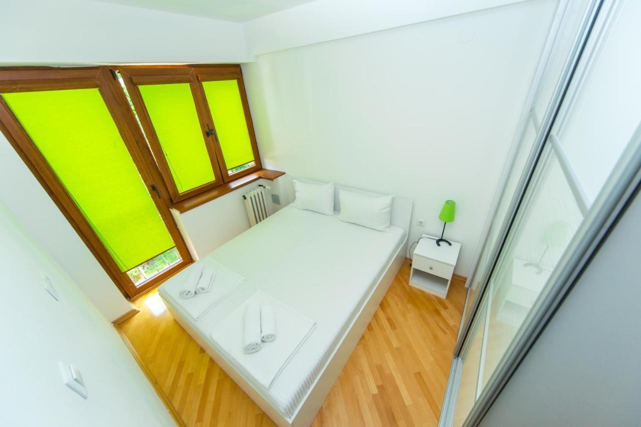 Hotel Pine Skopje Eksteriør billede
